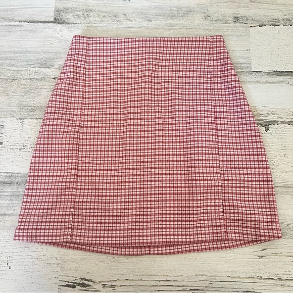 John Galt Skirt Women S Red White Plaid Mini Slit Fitted Y2K Brandy Melville - Picture 2 of 8